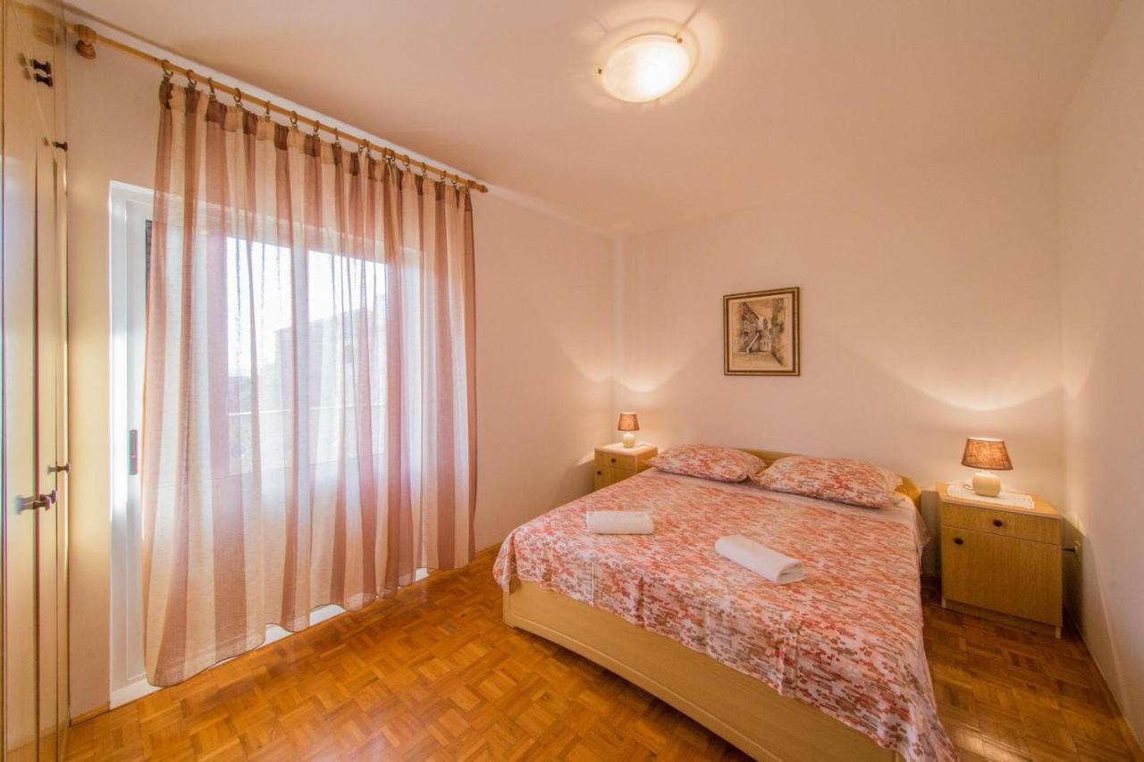 Apartmani Katija Komiža 外观 照片