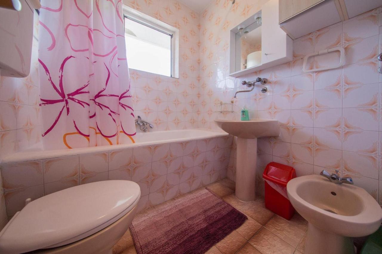 Apartmani Katija Komiža 外观 照片